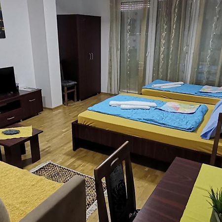 Center Apartment Delfina أوهغيد المظهر الخارجي الصورة