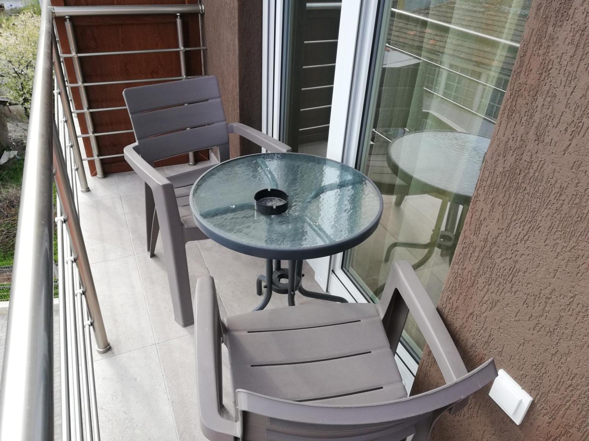 Center Apartment Delfina أوهغيد المظهر الخارجي الصورة