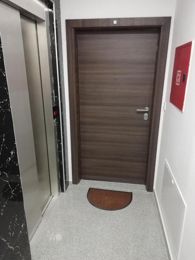 Center Apartment Delfina أوهغيد المظهر الخارجي الصورة